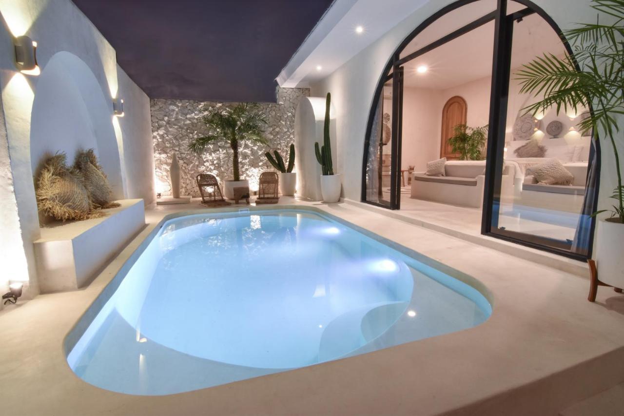 Bohemian Jogja Villas With Private Pool Kejayan Екстер'єр фото