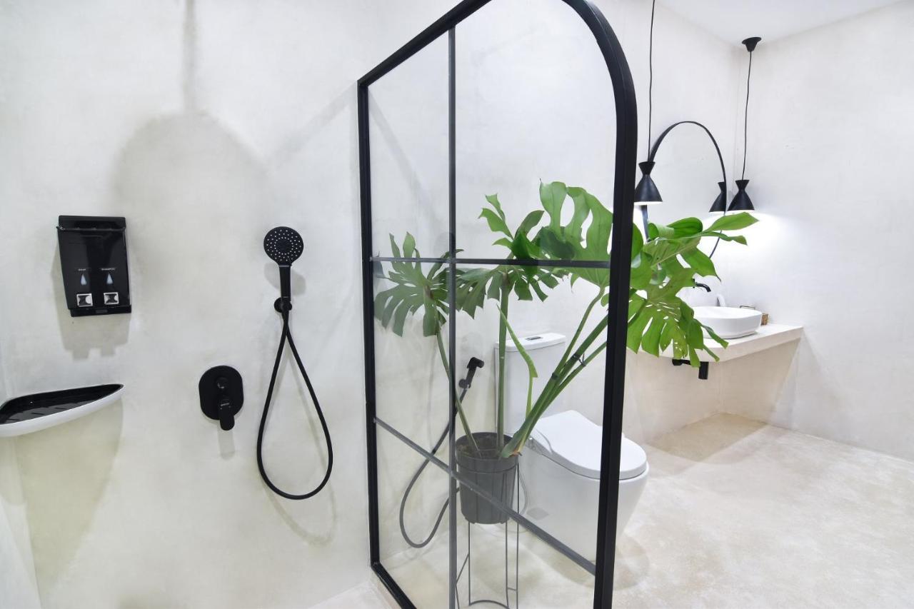 Bohemian Jogja Villas With Private Pool Kejayan Екстер'єр фото