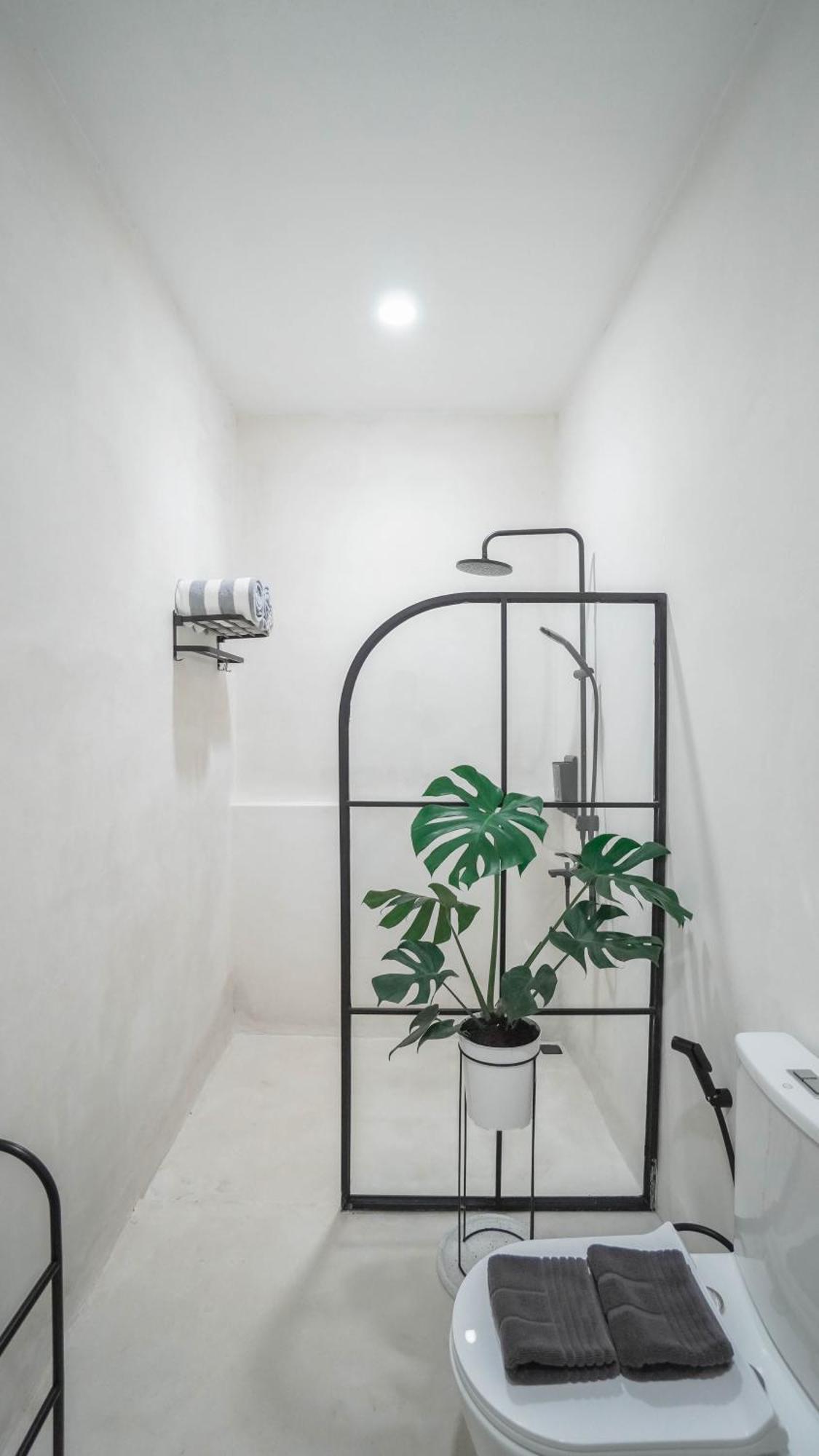 Bohemian Jogja Villas With Private Pool Kejayan Екстер'єр фото